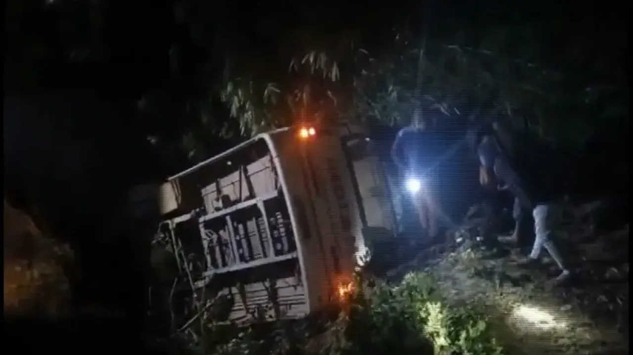 Tourist bus falls off bridge due to dense fog in Nayagarh