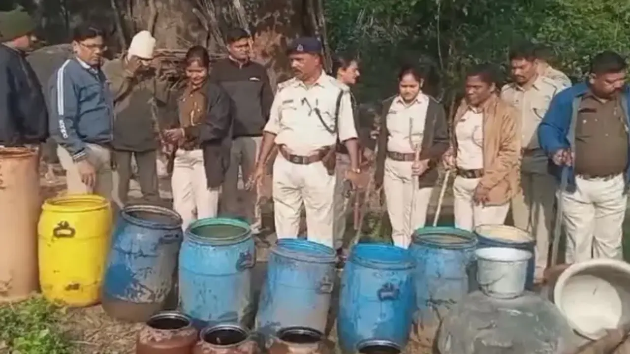 Huge amount of adulterated country-made liquor seized 