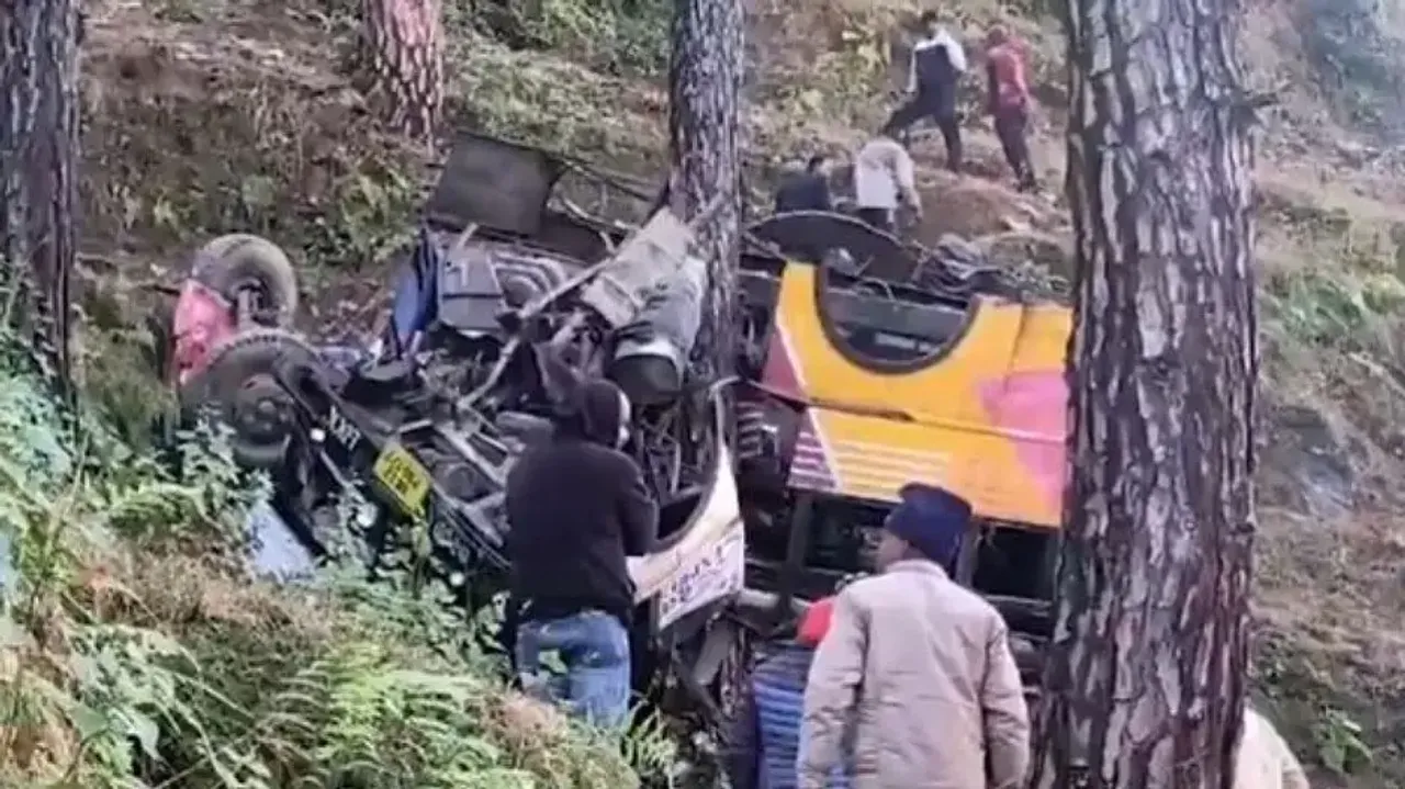 Bus falls into gorge in Pauri Garhwal, Uttarakhand