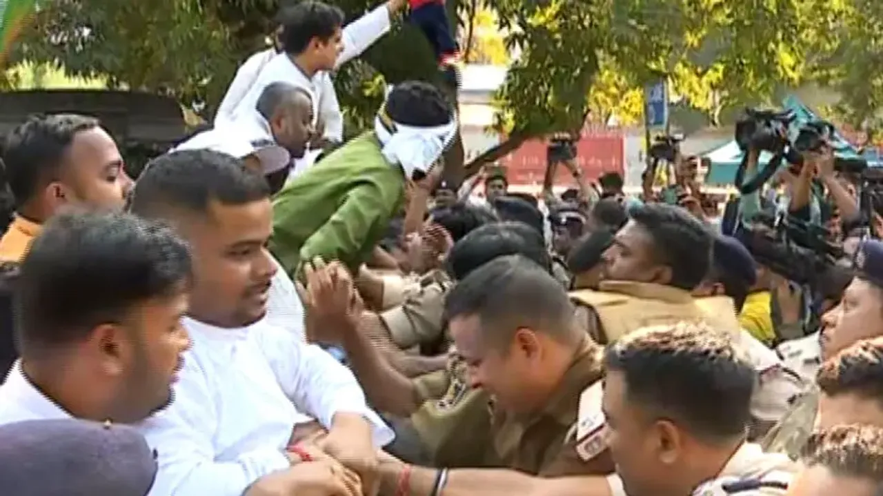Youth Congress protests against ‘price rise, unemployment’ in Odisha