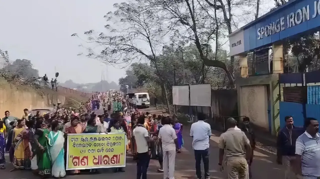 Keonjhar Tata Steel Plant accused of employing outsiders, depriving jobs to local youths