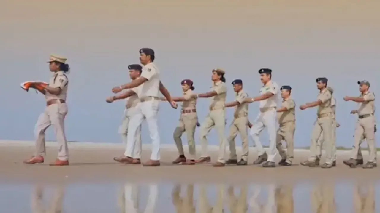 Odisha Police hoist national flag at 10 uninhabited islands