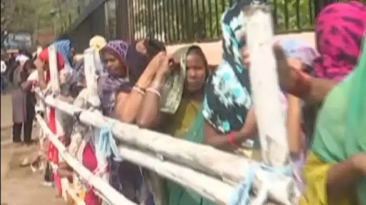 Elderly women make beeline to buy tickets amid huge rush near Barabati Stadium in Cuttack