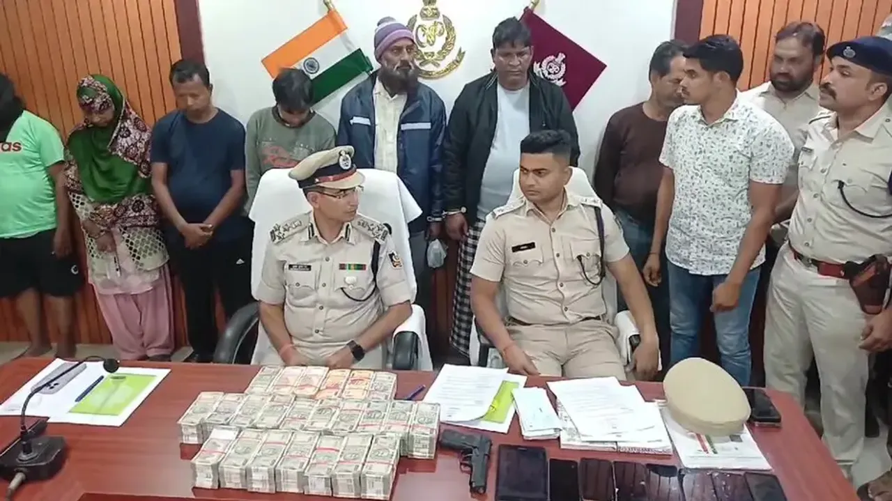 Keonjhar police arrests 8 accused, Rs 50 lakh recovered