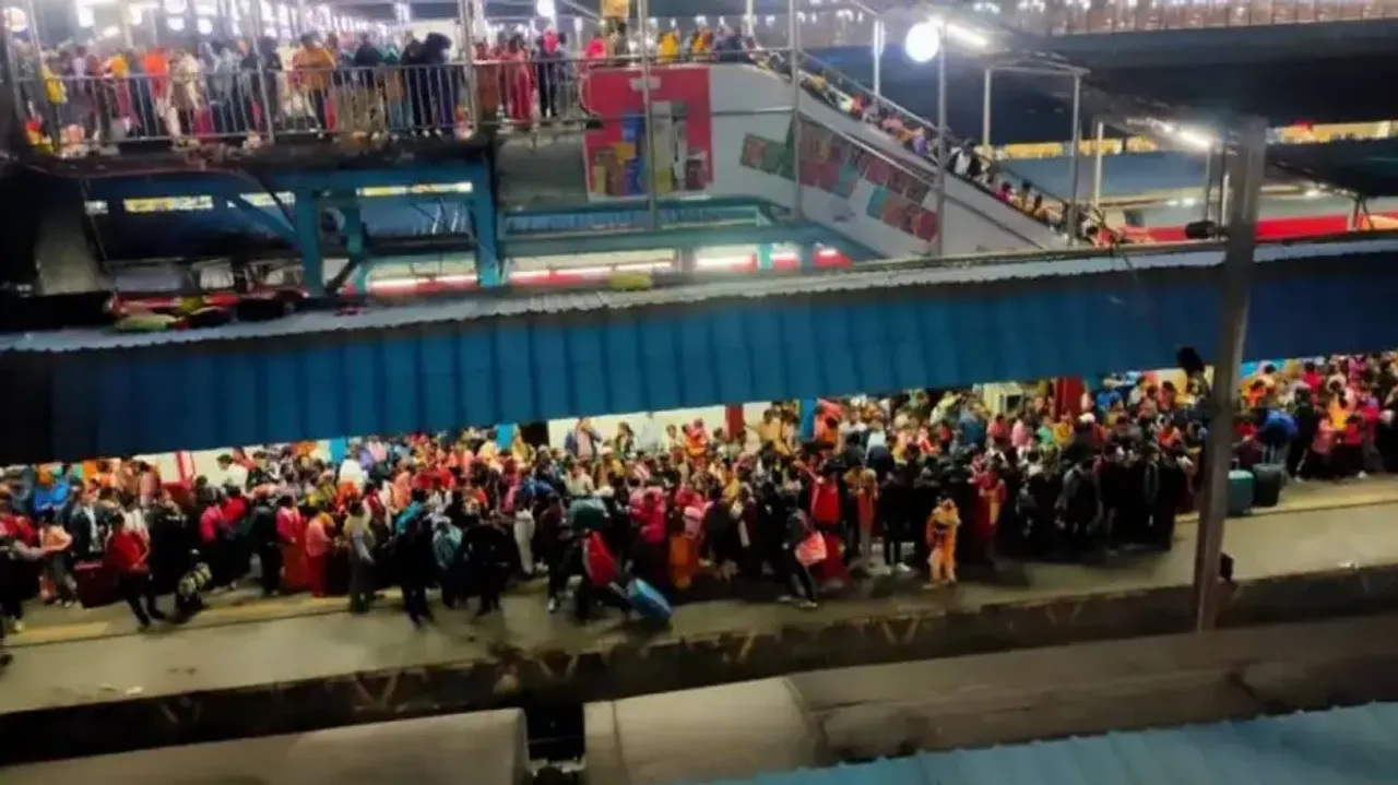 Picture of Delhi Railway Station