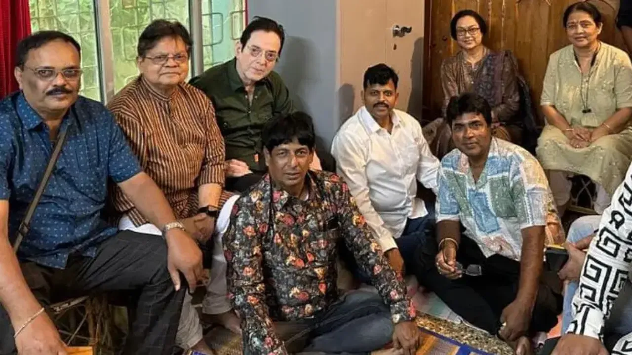 Sabyasachi Mohapatra with Uttam Mohanty and others