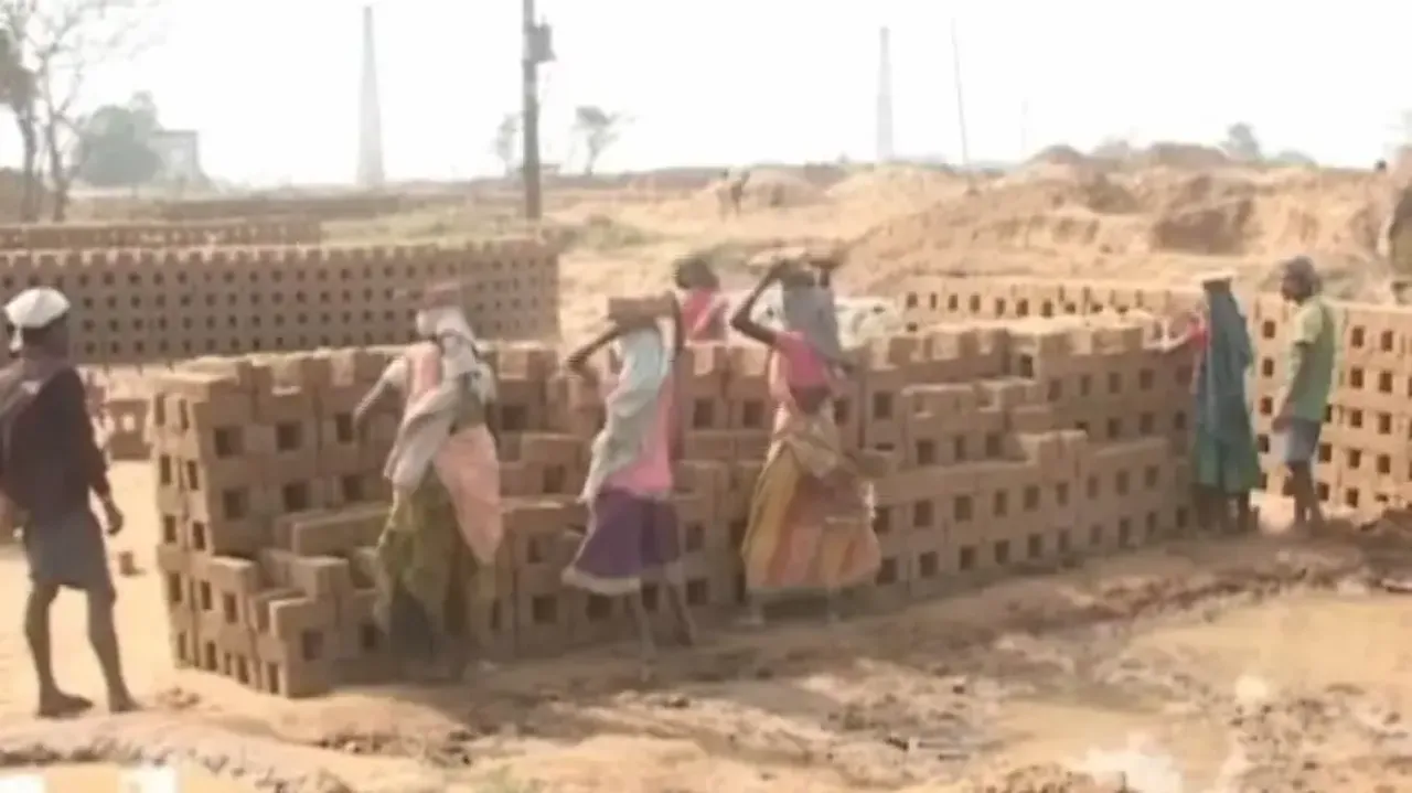 Illegal brick-kilns continue unabated in Odisha, residents bear the brunt of pollution
