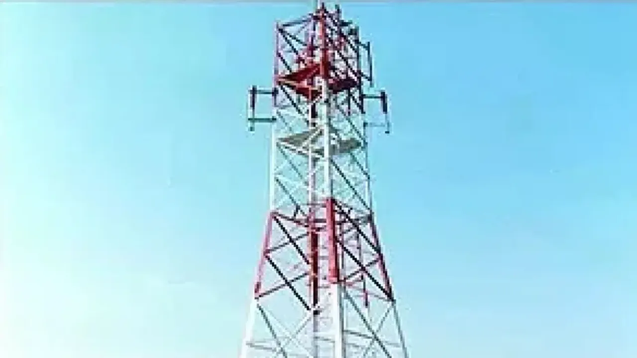 Mobile network tower
