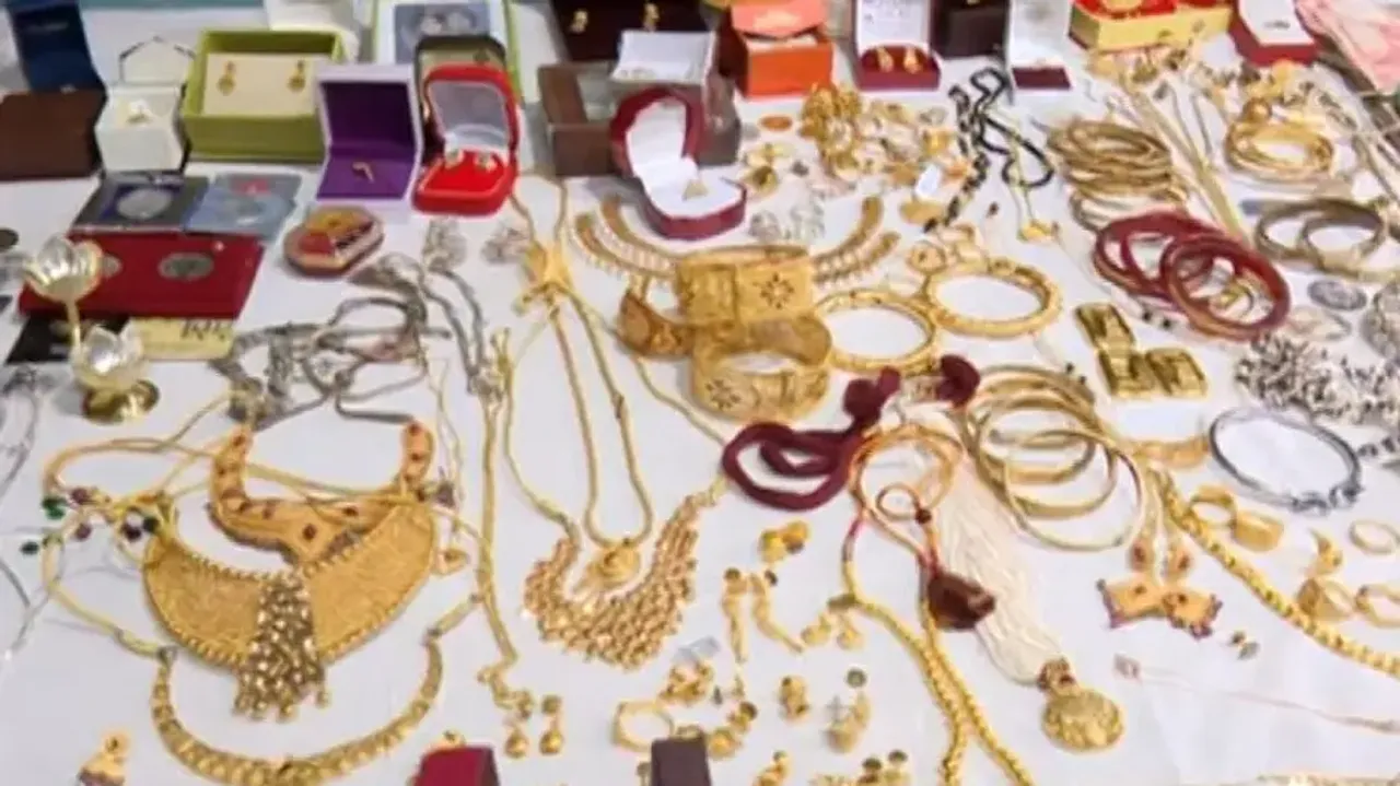 Gold found in vigilance raid at Cuttack STA Dy Commissioner's residence