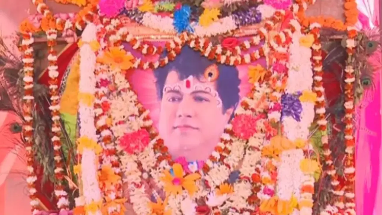 Self-proclaimed godman 'Sarathi Baba' worshipped on Dola Purnima in Bhubaneswar