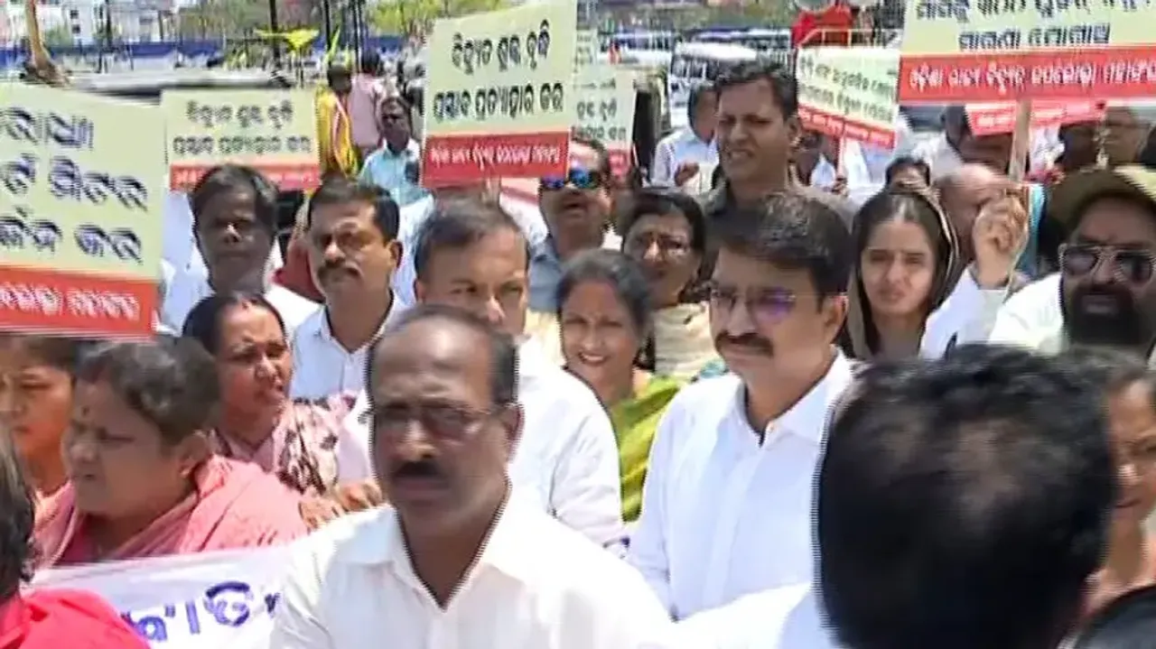Tata Power faces backlash over tariff hike plan; consumers' outfit stages protest in Bhubaneswar