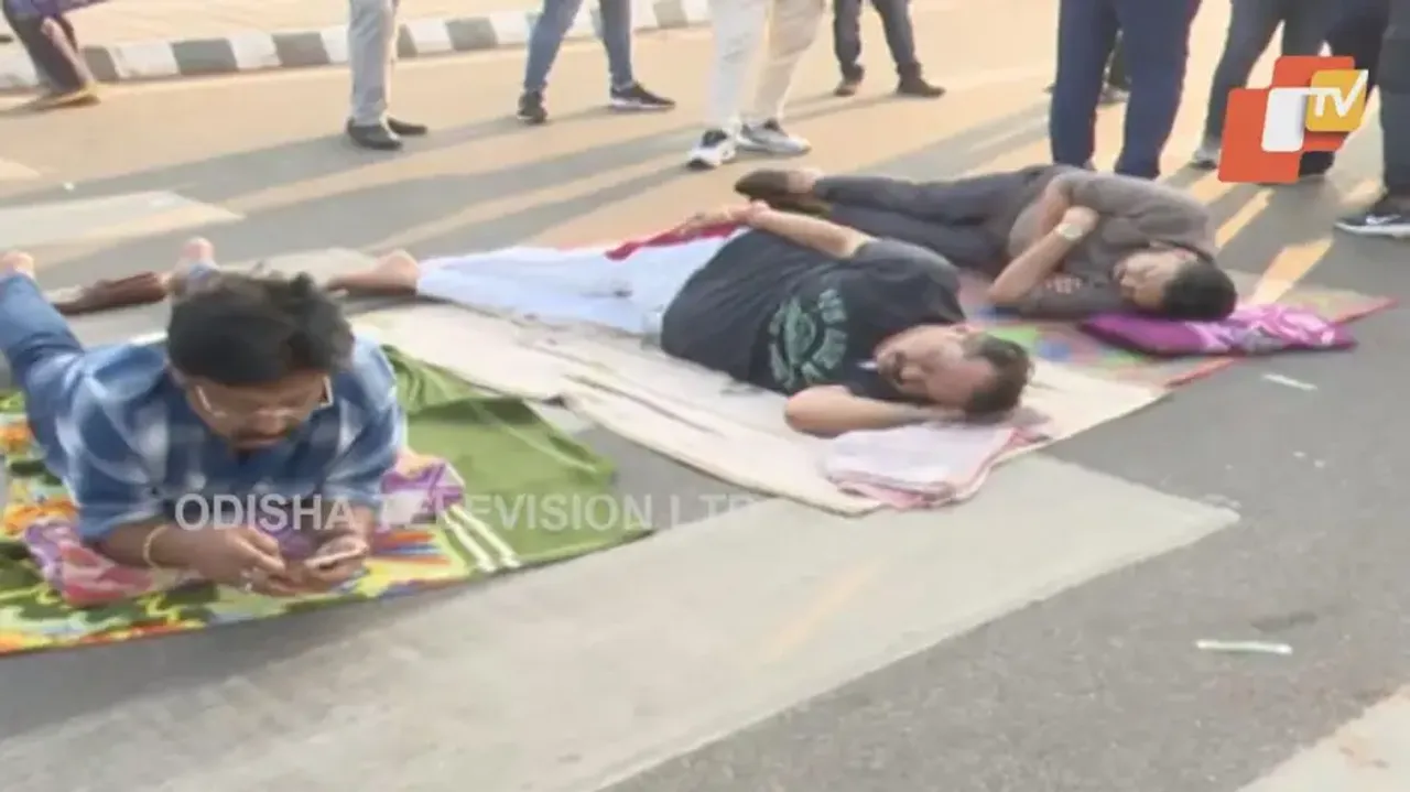 Master Canteen Square turns into night shelter as Congress MLAs continue protest over suspension
