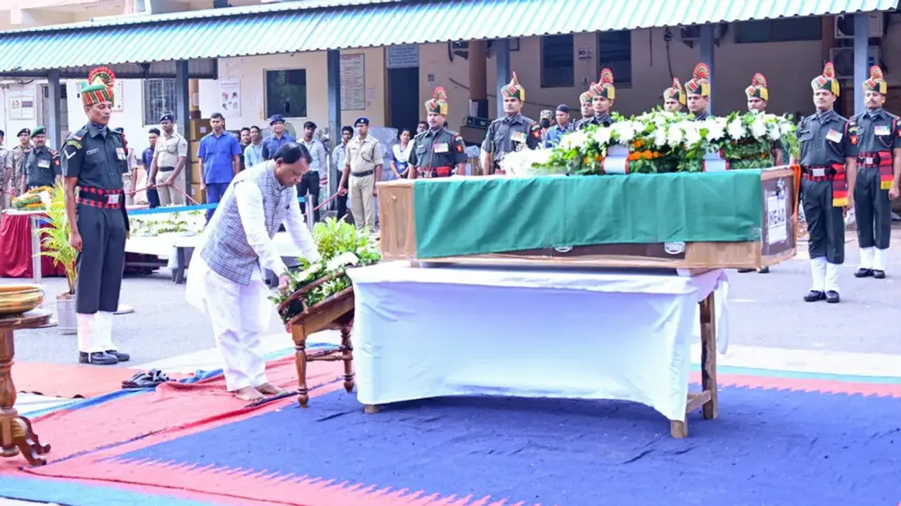 Odisha CM Mohan Majhi pays tribute to deceased Odia army jawan
