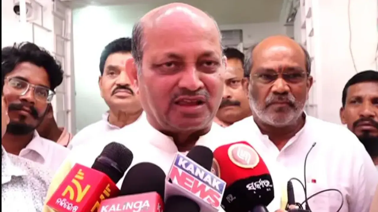 BJP responds to allegations of taking over Rs 1 crore from BJD leader Raja Chakra