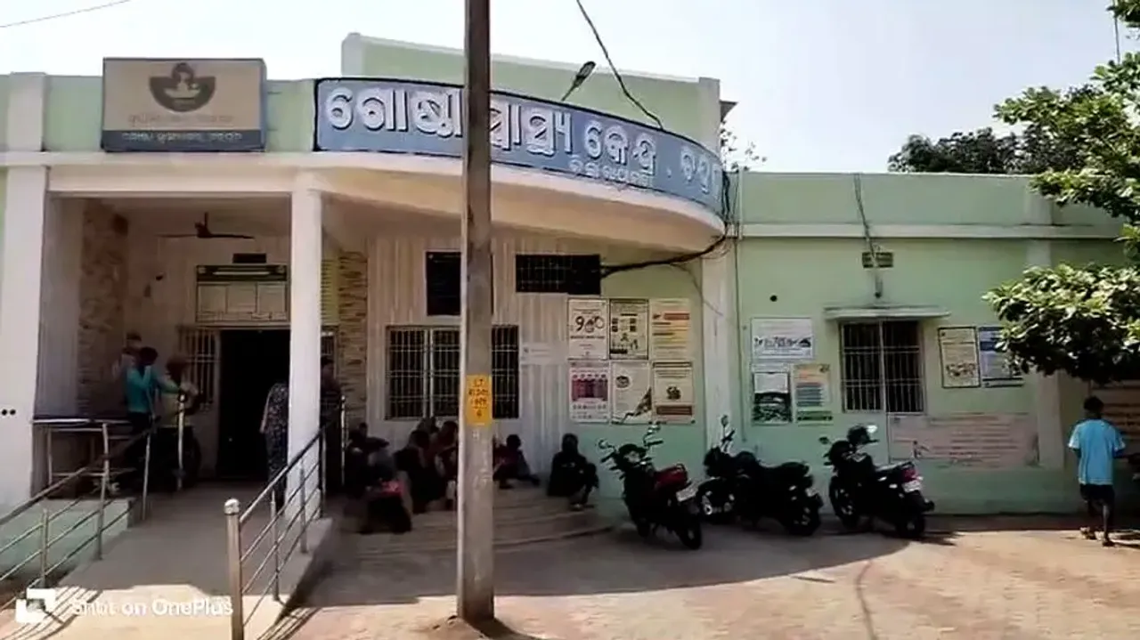 Two workers die of asphyxiation while cleaning well in Odisha; probe on