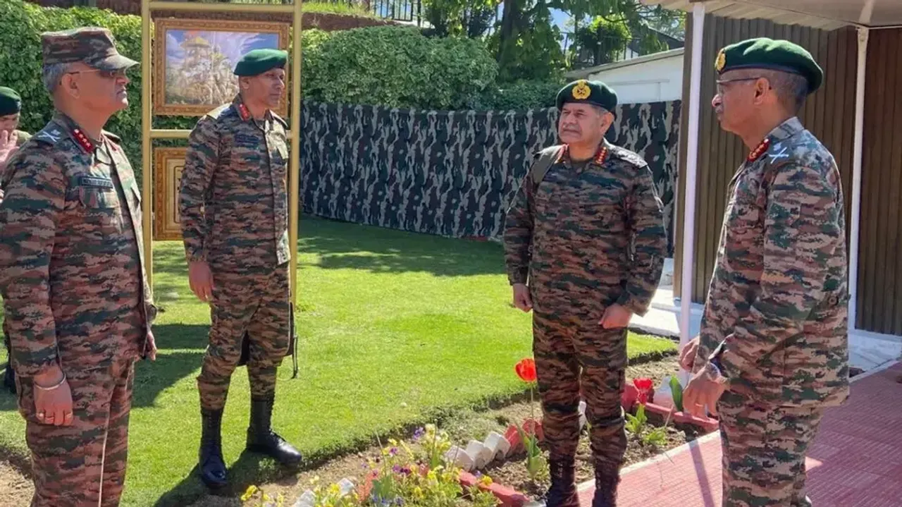 LG, Army chief review security situation in J-K