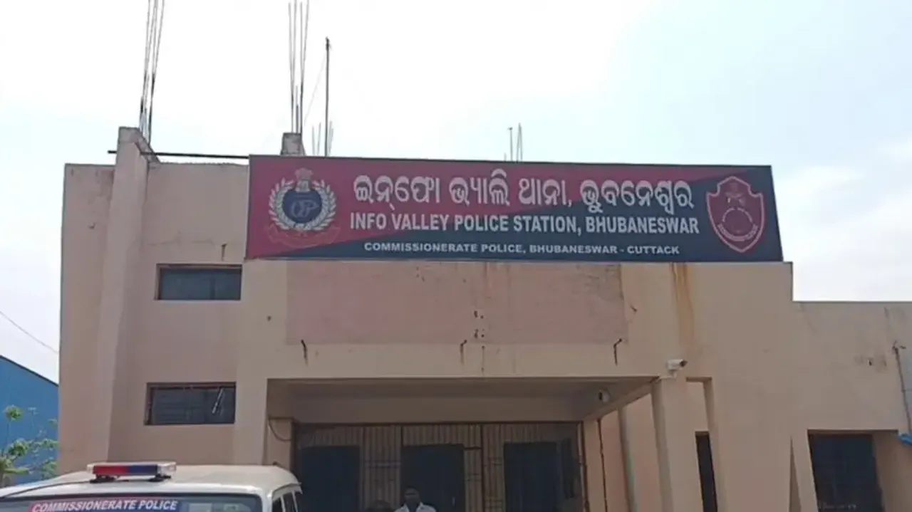 Family dispute turns fatal: Man attacking wife with sharp weapon killed by his in-laws in Odisha