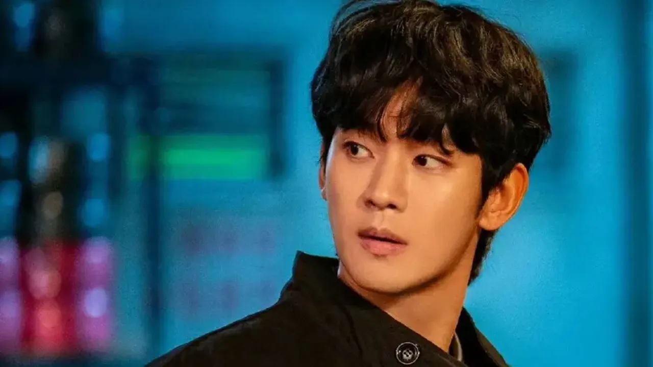 Kim Soo Hyun 