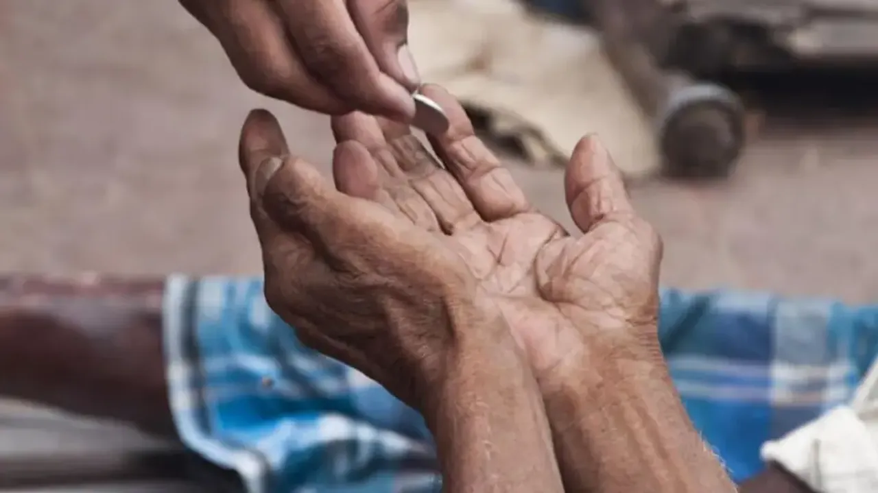 A peek into Pakistan, the country of 20 million beggars, and its beggar-exportation & deportation