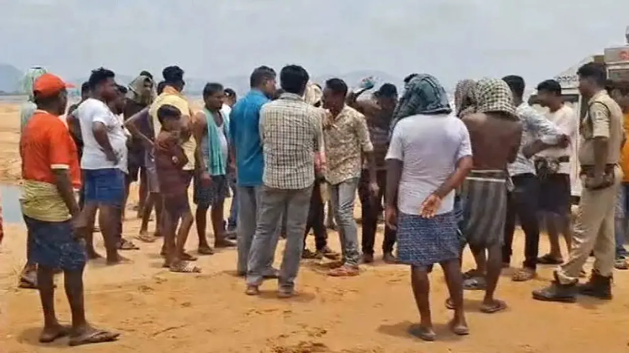 Truck driver found dead on Brahmani riverbank; family suspects foul play