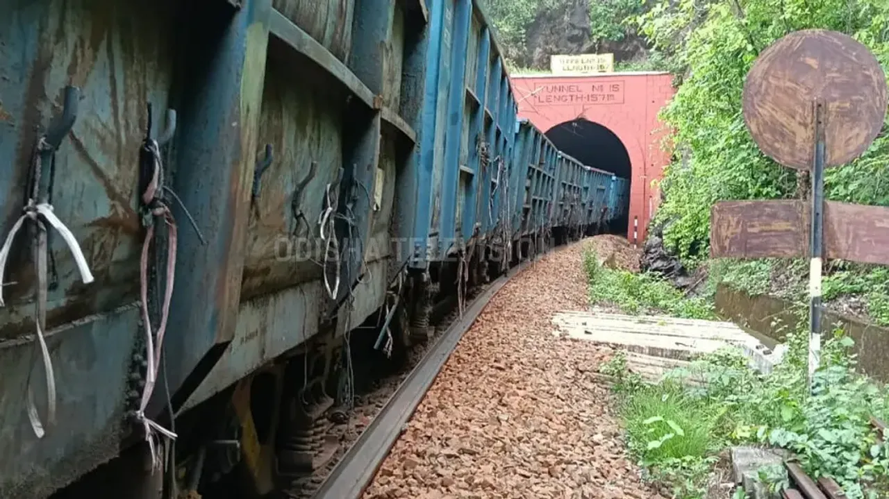 Over 25 wagons of coal-laden goods train derail inside tunnel in Odisha 