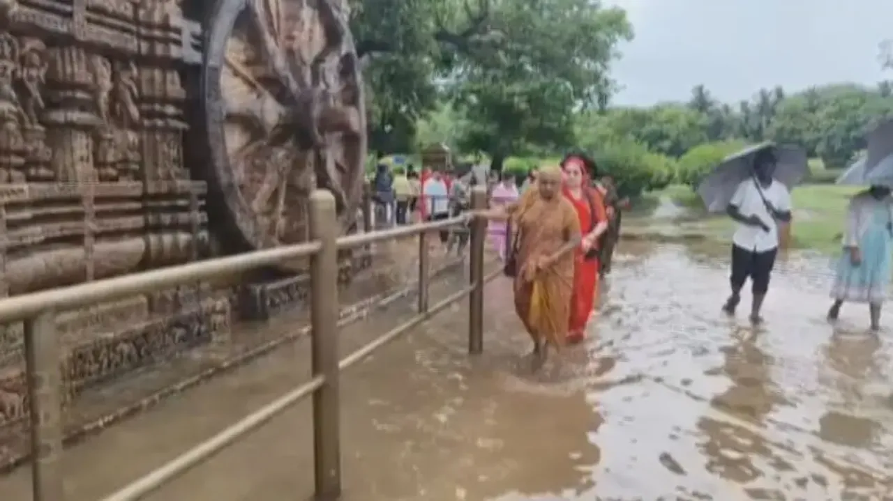 Konark Sun Temple inundated after heavy rainfall; tourists lambast lack of drainage system