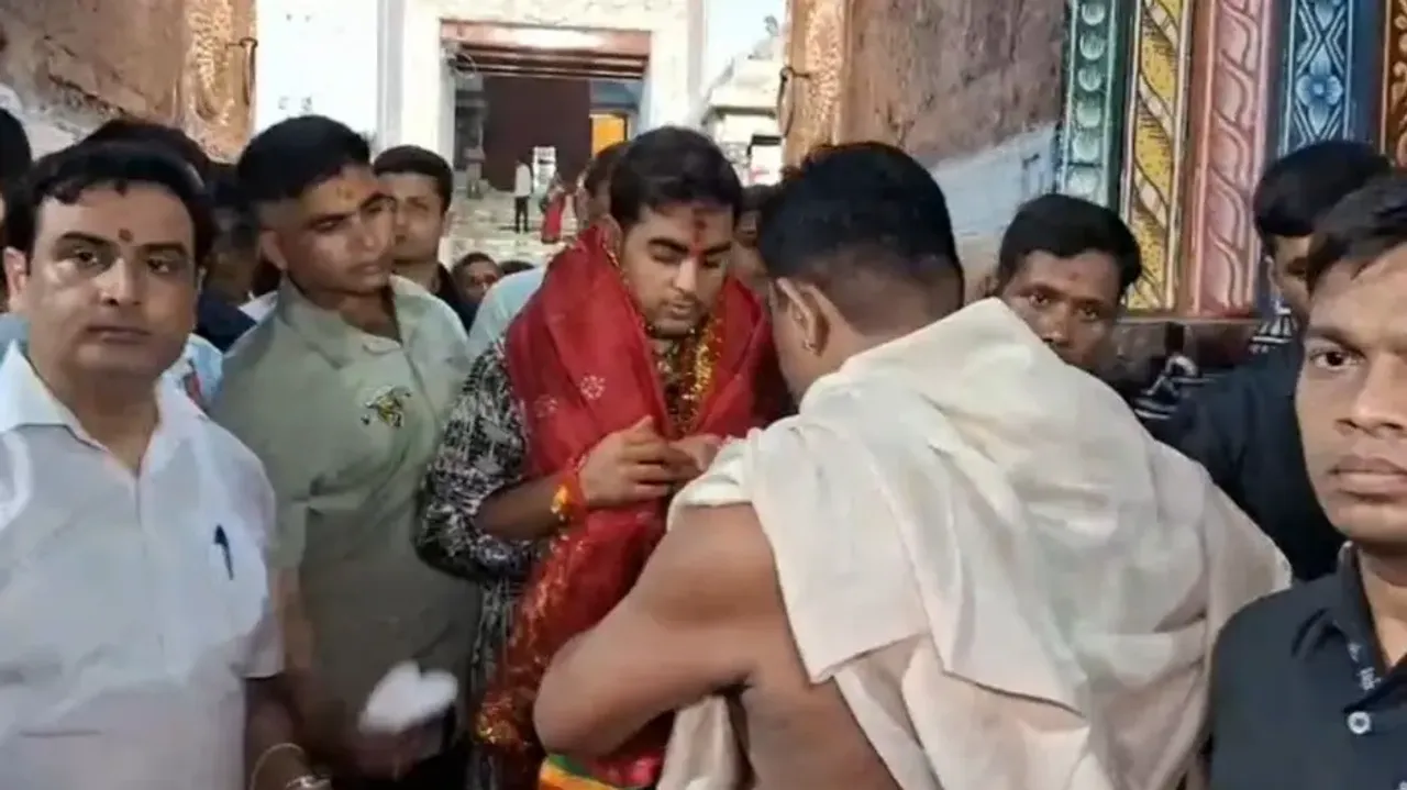 Akash Ambani visits Odisha, offers prayers at Puri Jagannath Temple