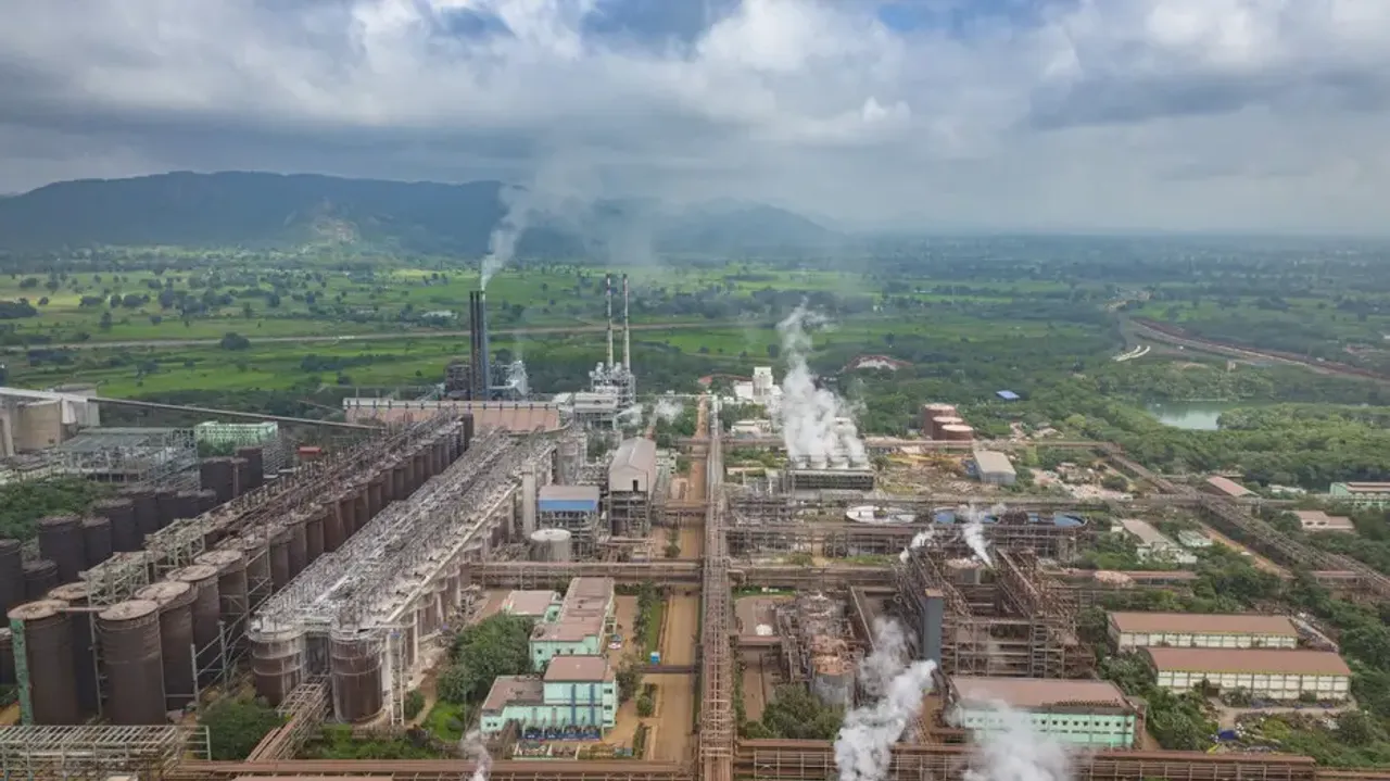 Vedanta to establish mega Rs 1.28 lakh crore aluminium smelter project in Odisha’s Dhenkanal; 30,000