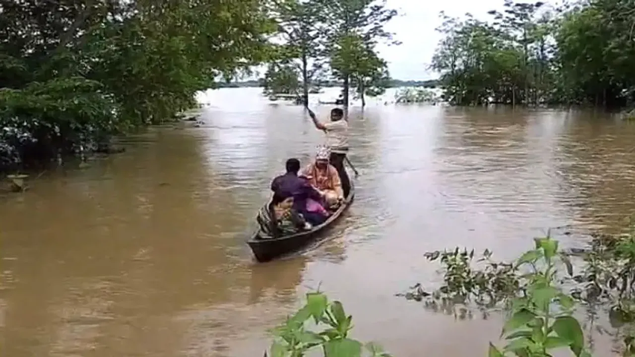 Odisha groom uses boat to reach bride’s house in flood-hit Mayurbhanj
