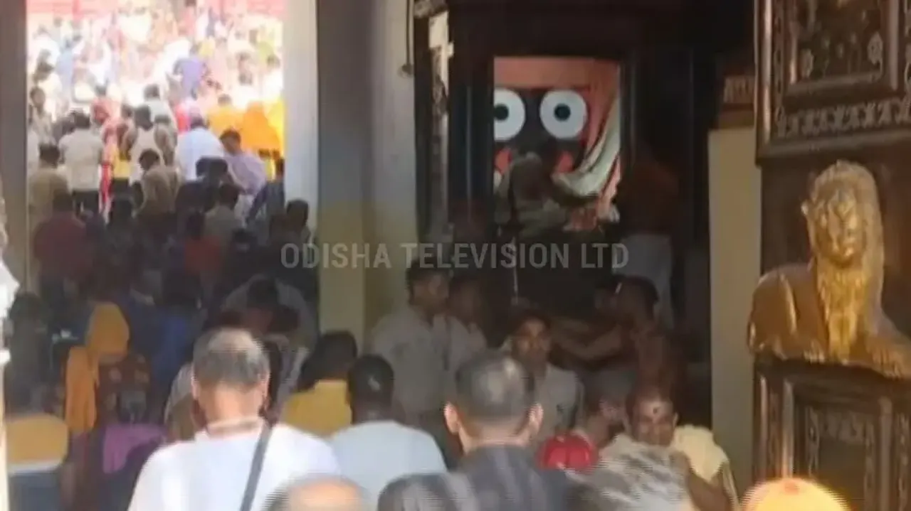 Rath Yatra 2025: Devotees throng Puri Srimandir for Nabajouban Darshan