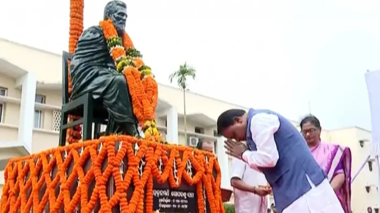 97th death anniversary of Utkalmani Gopabandhu Das observed on Odisha Assembly premises