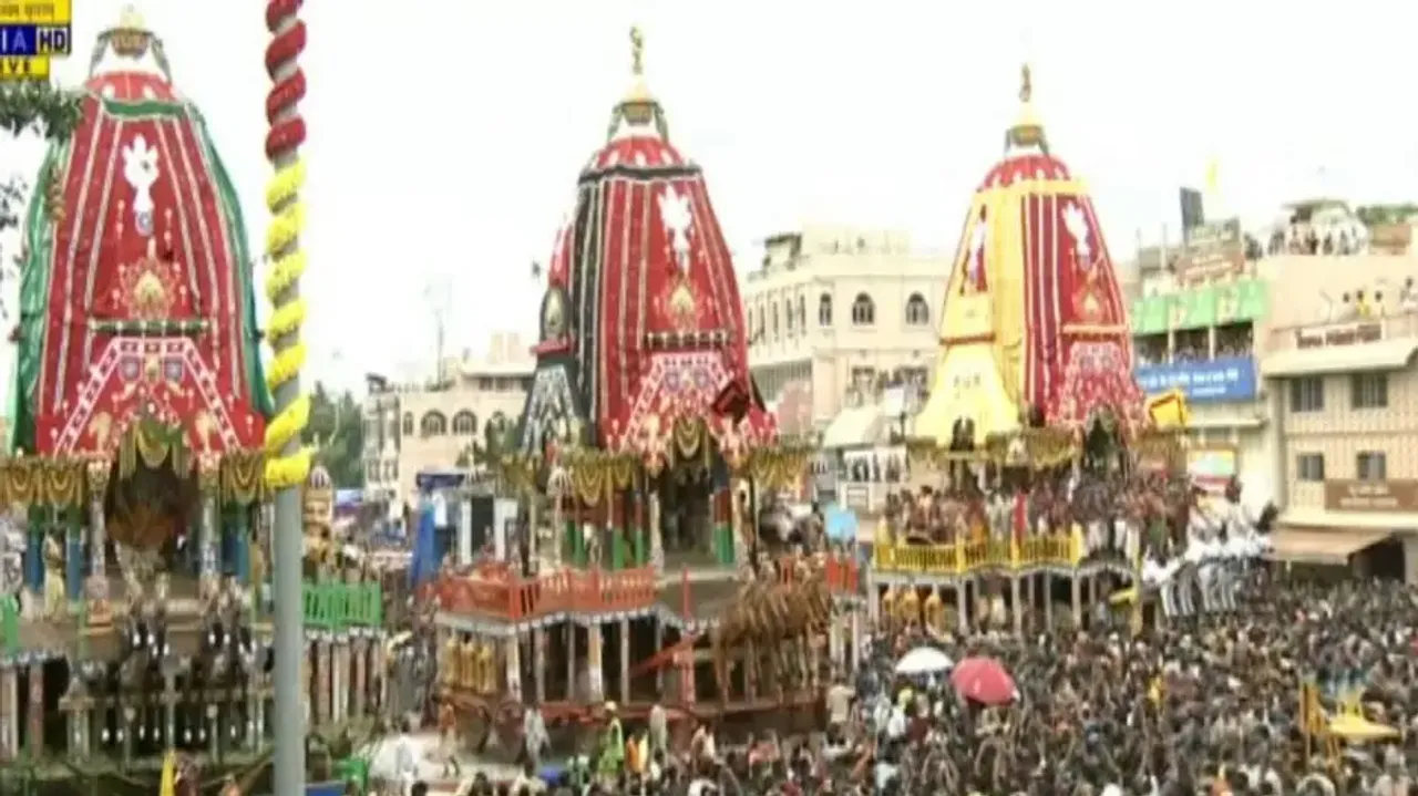 Three majestic chariots reach Gundicha Temple in Puri 