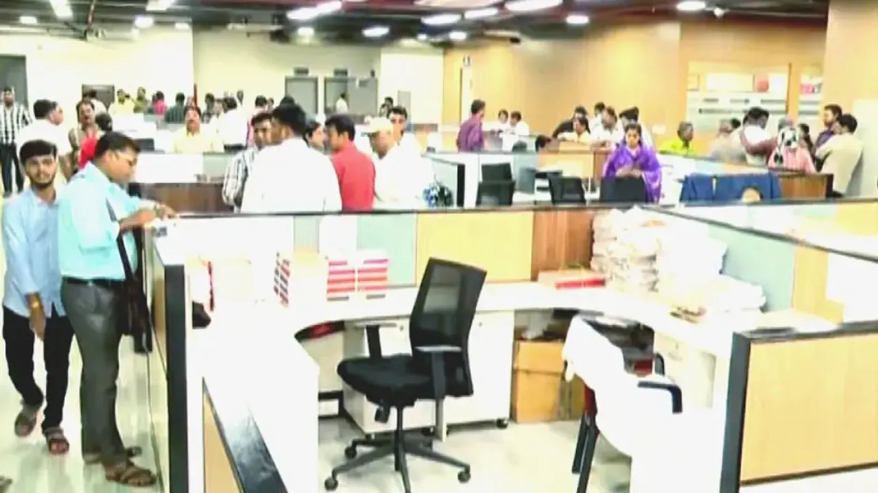 BMC Additional Commissioner assaulted during public grievance hearing