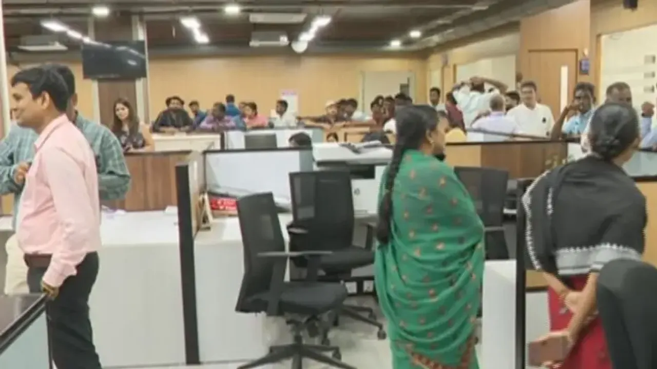 Assault on BMC official: Employees stage cease work, wear black-badge in protest 