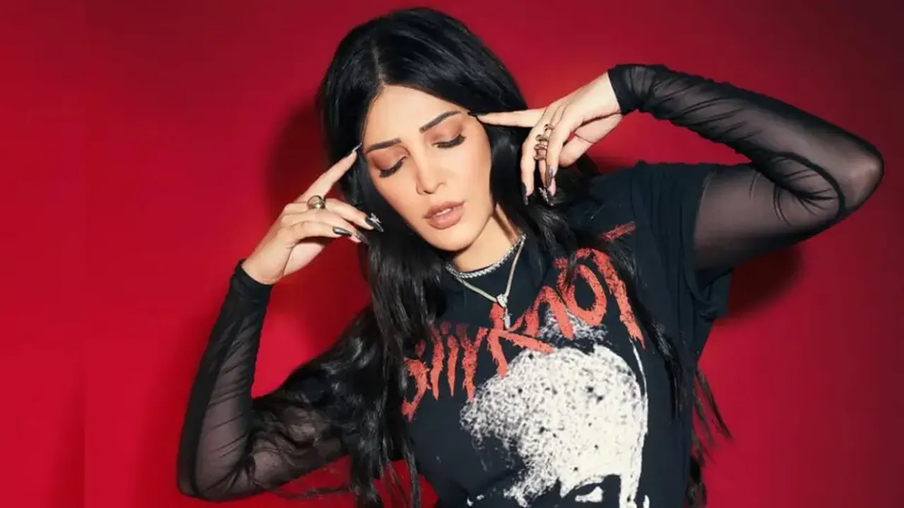 Shruti Haasan turns on 'digital detox' mode, quits social media!