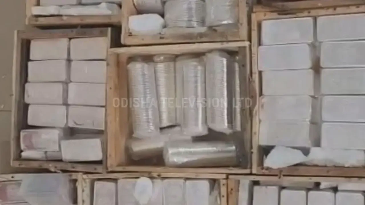 Silver worth over Rs 1 crore seized from car with secret chamber in Odisha’s Sambalpur