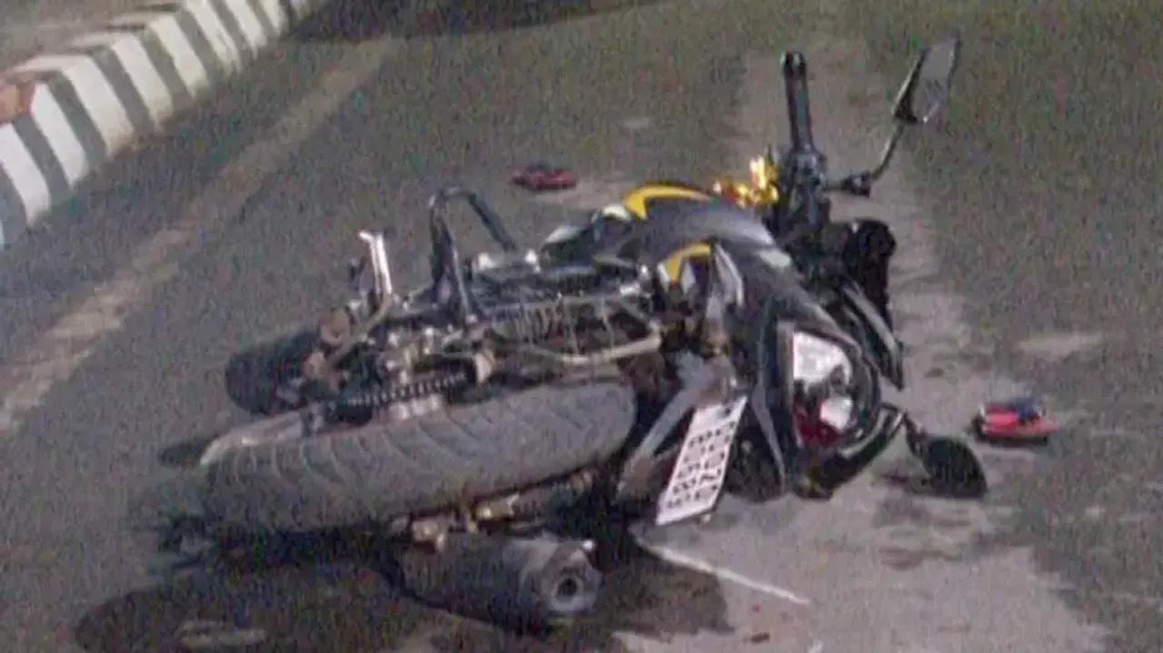 Bhubaneswar roads turn deadly; 4 persons injured in twin road accidents, 1 bull killed
