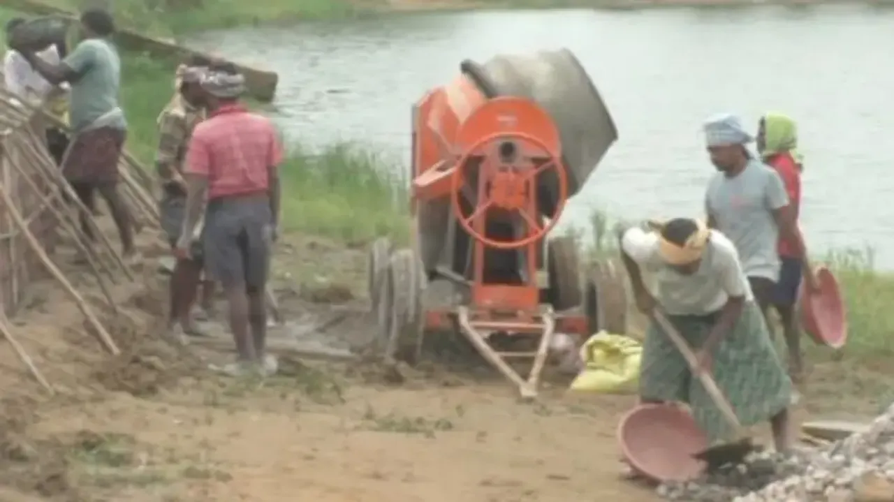 ‘Ghost vendor’ in MGNREGA! Lakhs siphoned off in Odisha’s Bolangir 