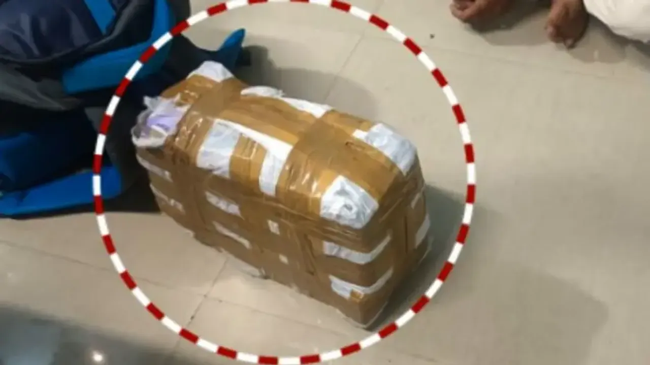 Cash bundle seized from vehicle in Odisha