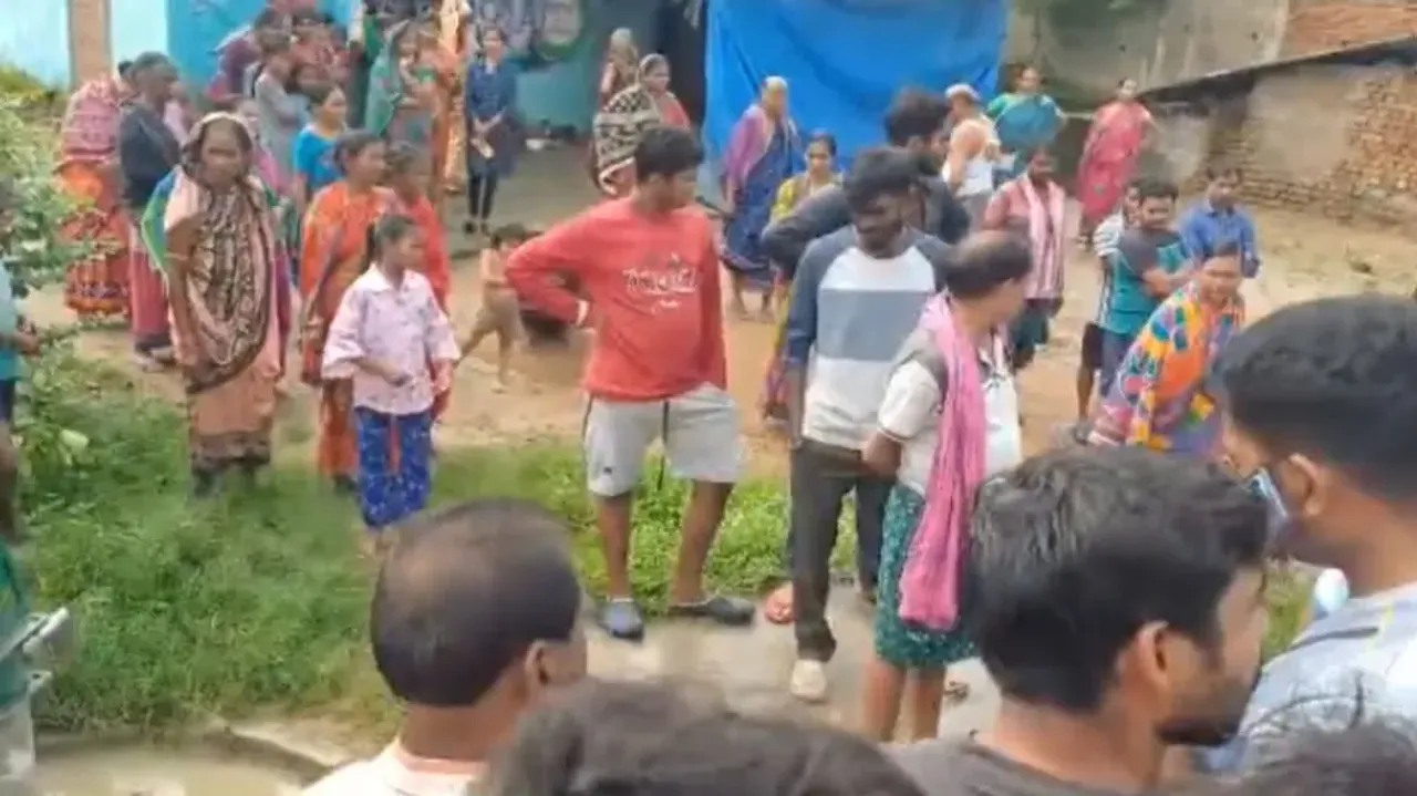 Man killed while brushing teeth as live wire falls on him in Bolangir