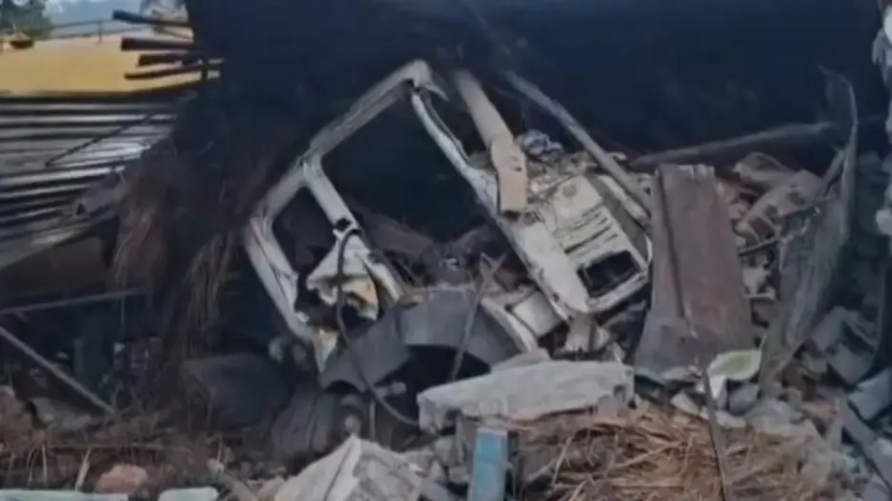 Tanker rams into houses in Rayagada