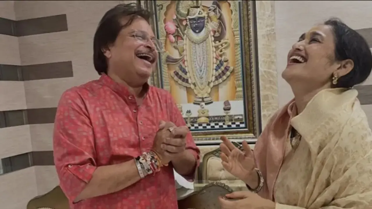 TMKOC's Disha Vakani aka Dayaben and Asit Modi reunite for... Watch