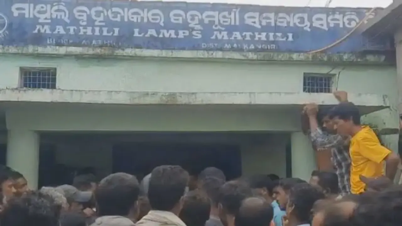 Farmers allege fertilizer corruption in Odisha’s Malkangiri