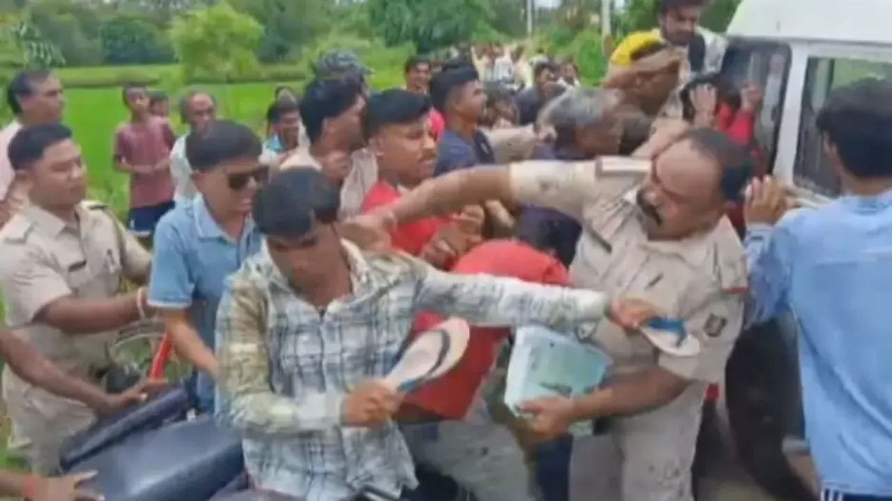 Elopement by lovebirds sparks clash between police & villagers in Odisha village