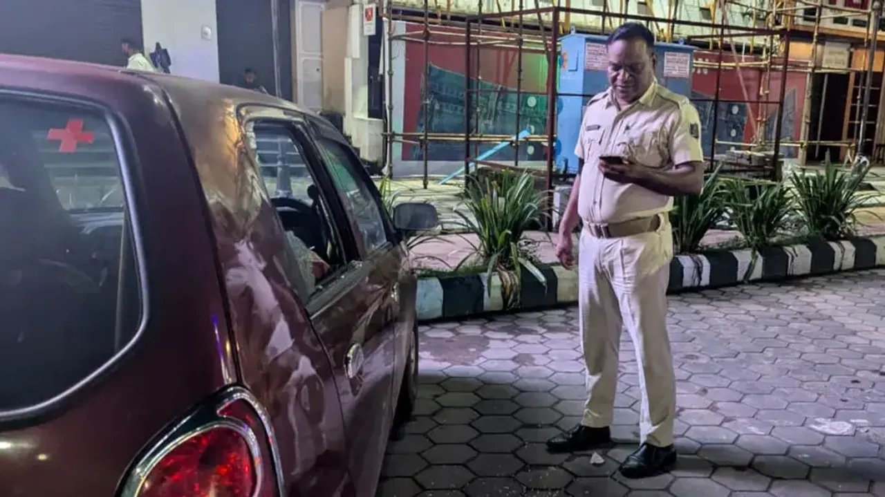 Parked cars targeted in Bhubaneswar, windows smashed and valuables looted