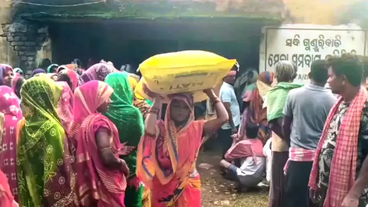 Fertiliser shortage leads to clash among farmers in Odisha’s Ganjam