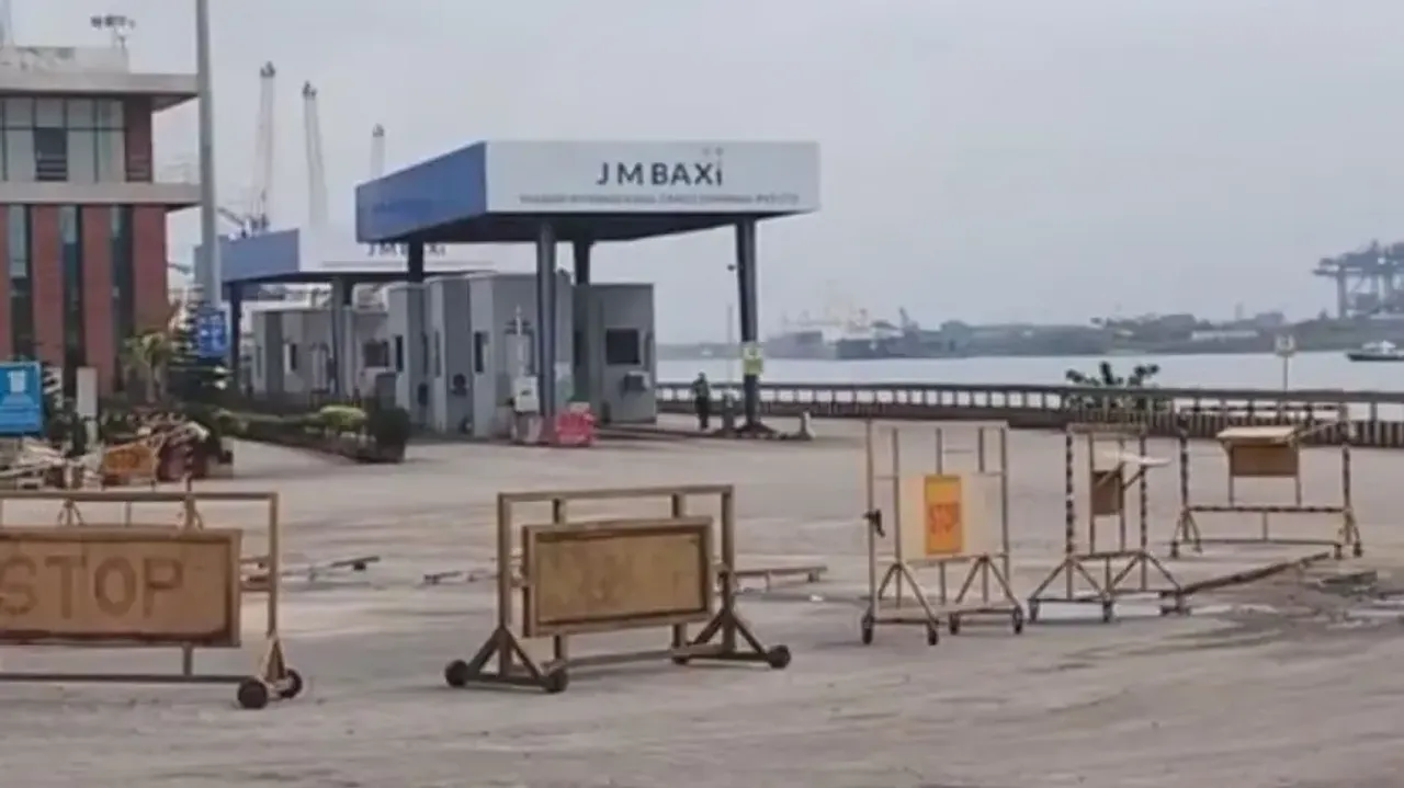 Chinese sailor missing after falling from Lucky Dragon vessel at Paradip Port, one rescued