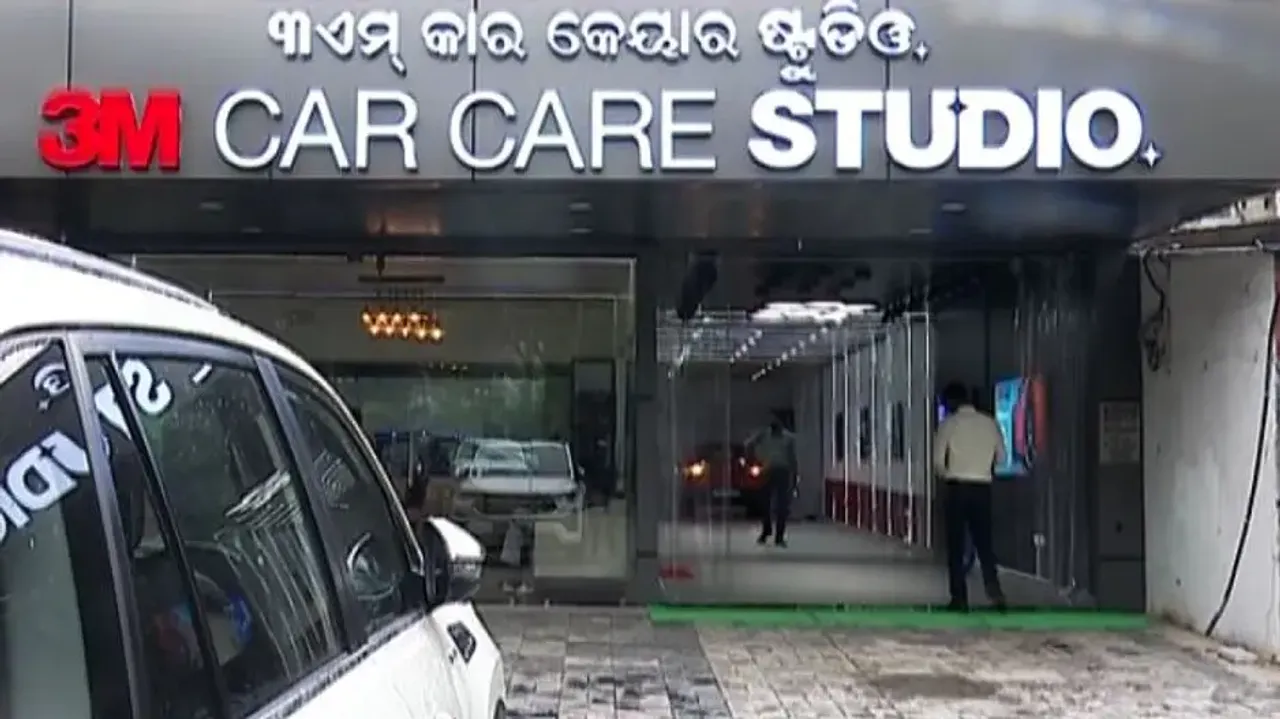 3M car care studio