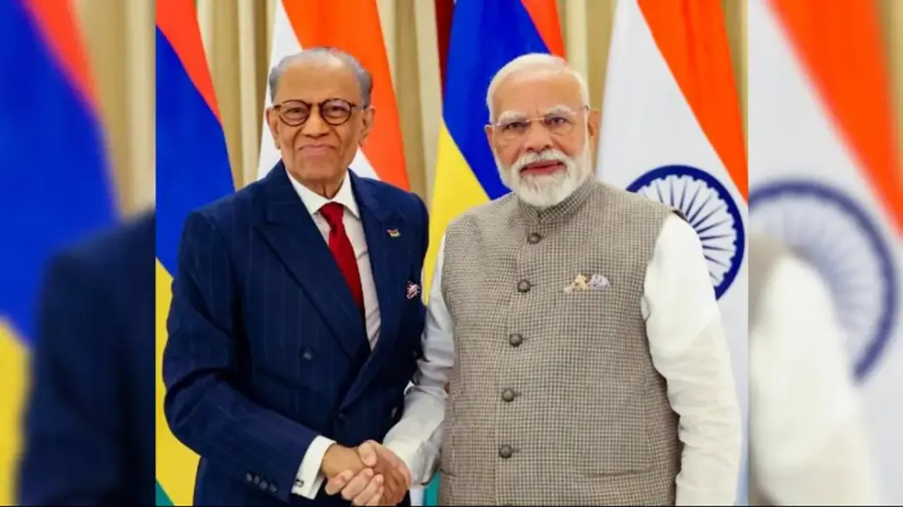 PM Modi and Mauritian counterpart Navinchandra Ramgoolam