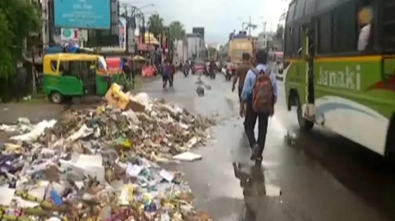 Garbage crisis grips Cuttack due to dump yard protest, city reels under foul smell